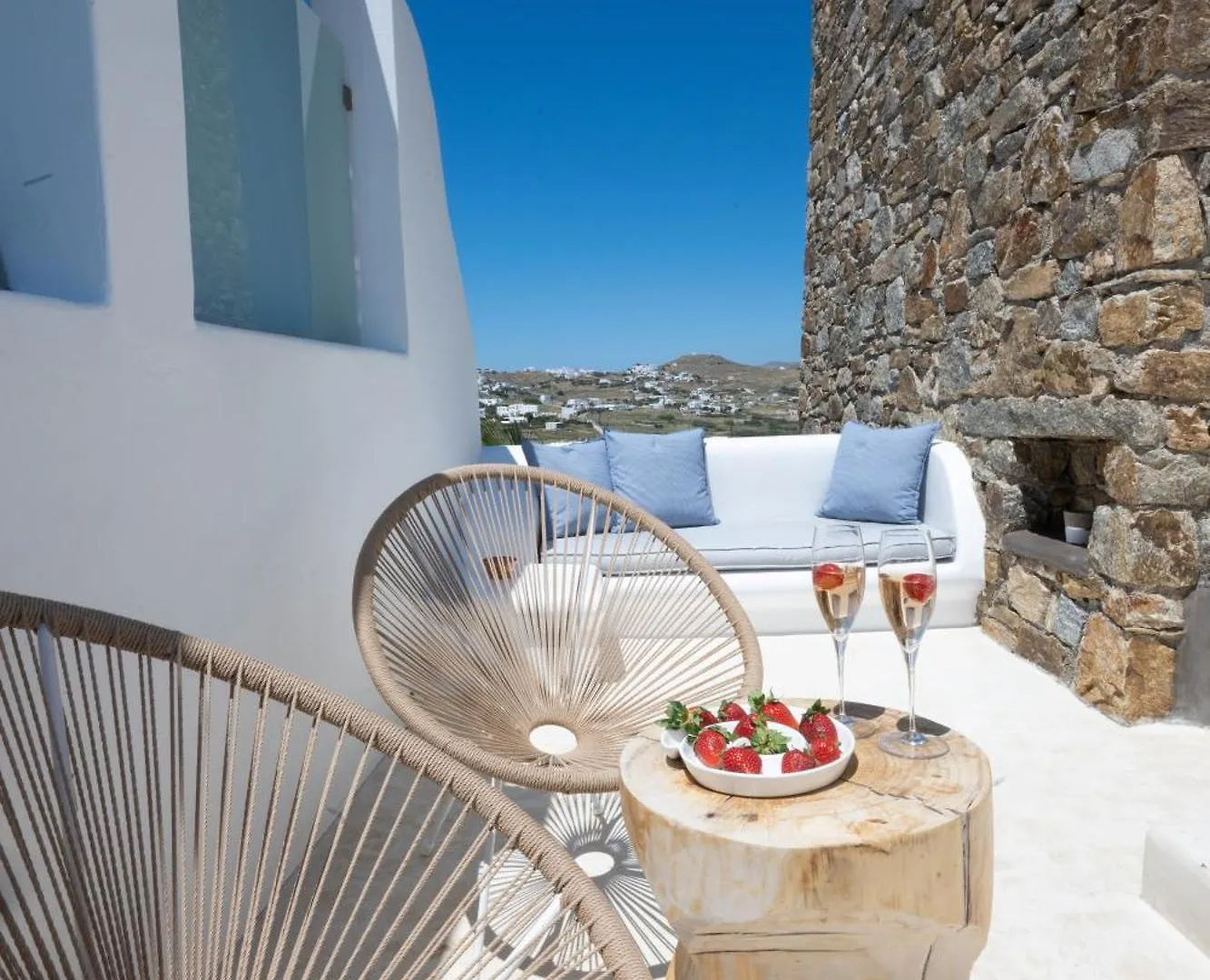 Myconian Theros Luxury Suites Ano Mera
